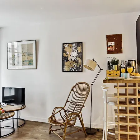 Invalides & Tour Eiffel - Cityapartmentstay Apartment *
